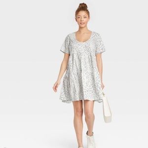 Flutter Short Sleeve Tiered Dress